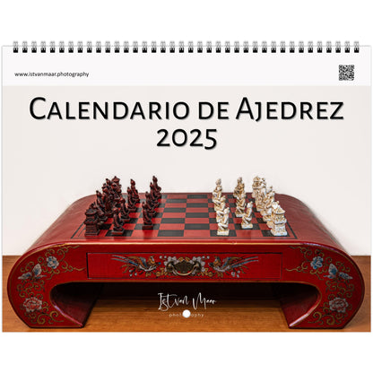 Unique chess wall calendar by Istvan Maar Photography for US & Canada in Spanish language