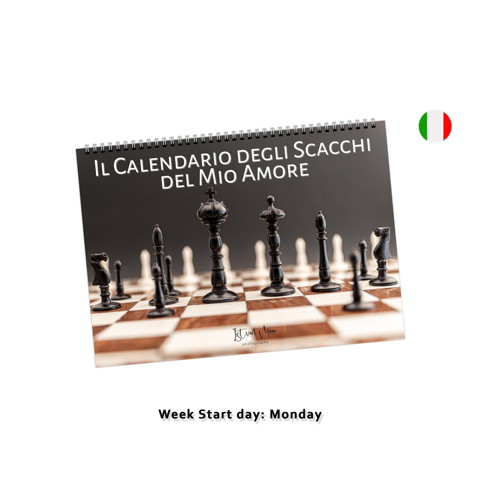 2025 Chess Calendar by Istvan Maar Photography in Italian