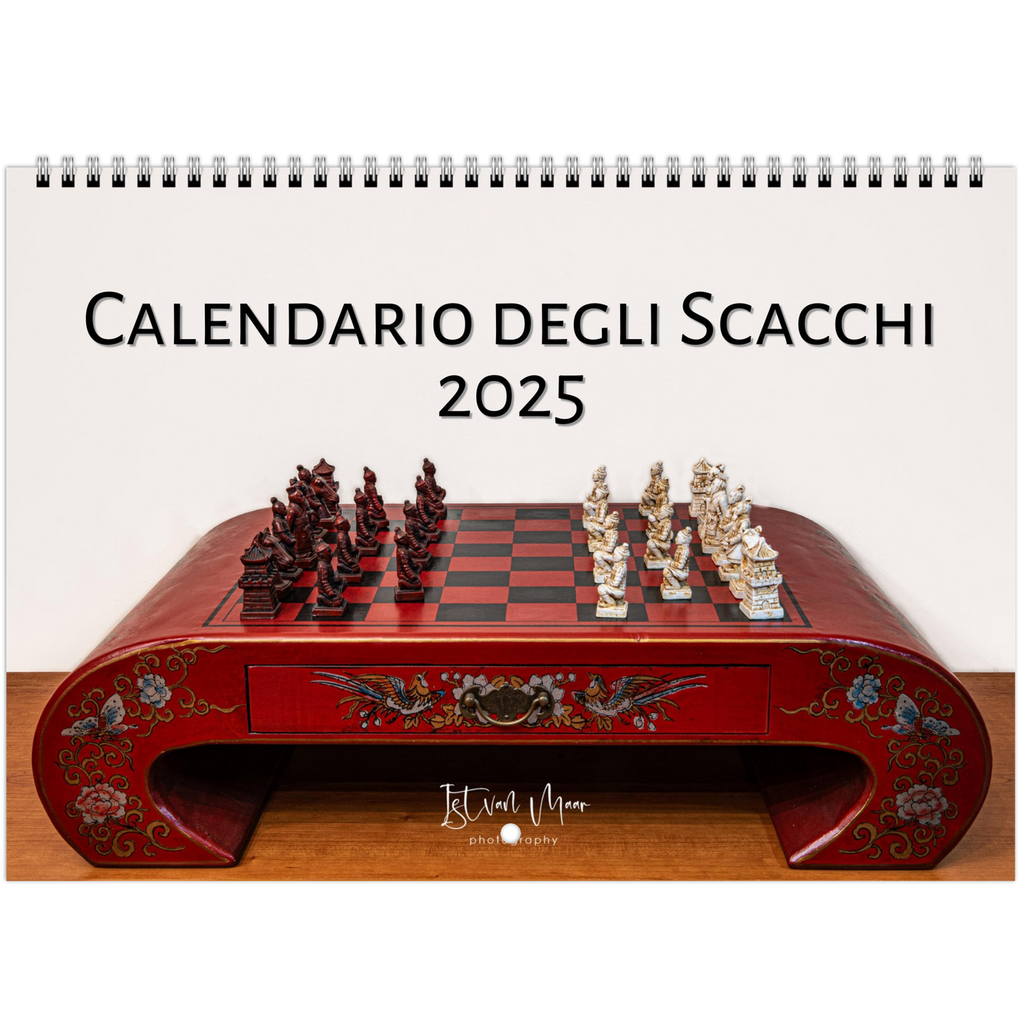 Monthly Chess wall calendar by Istvan Maar Photography in Italian